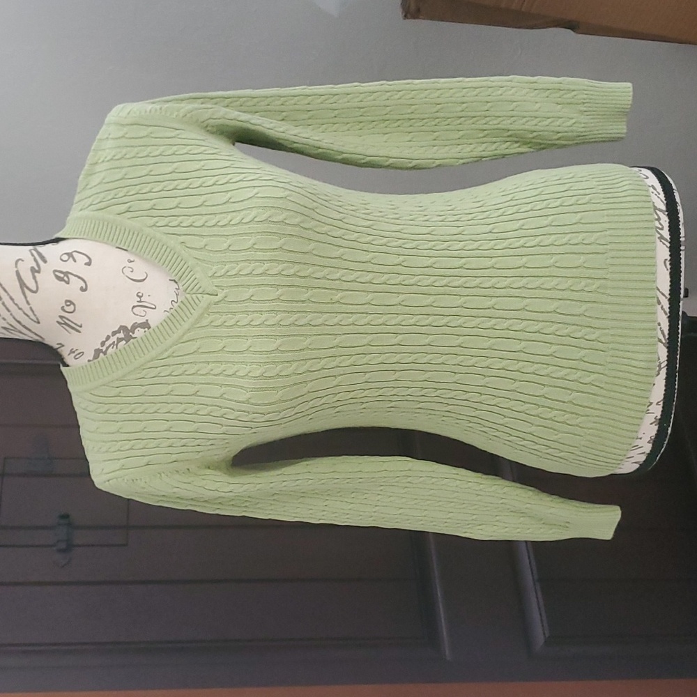 VAN HEUSEN WOMEN'S  GREEN COTTON SWEATER SIZE XS